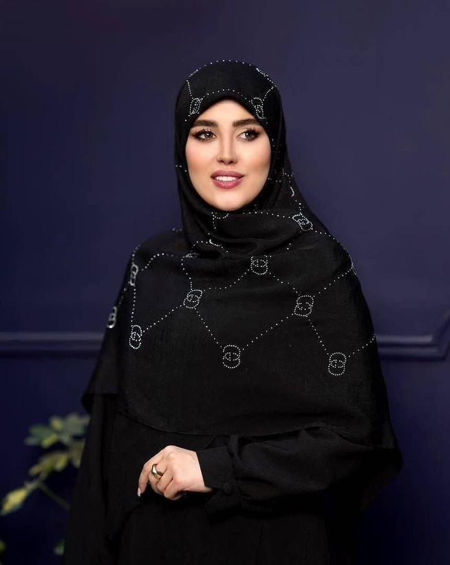 روسری نگینی